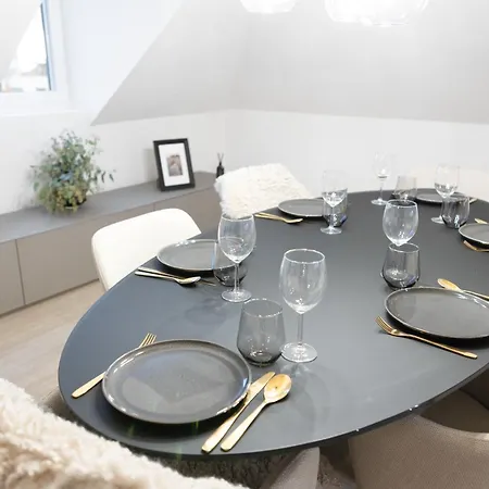 Bliv Grosszuegiges Altbaujuwel Im Zentrum Apartament *