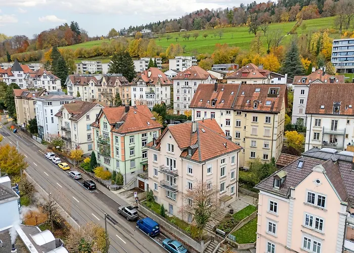 Bliv Grosszügiges Altbaujuwel Im Zentrum Apartment